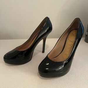 Joan and David black pumps